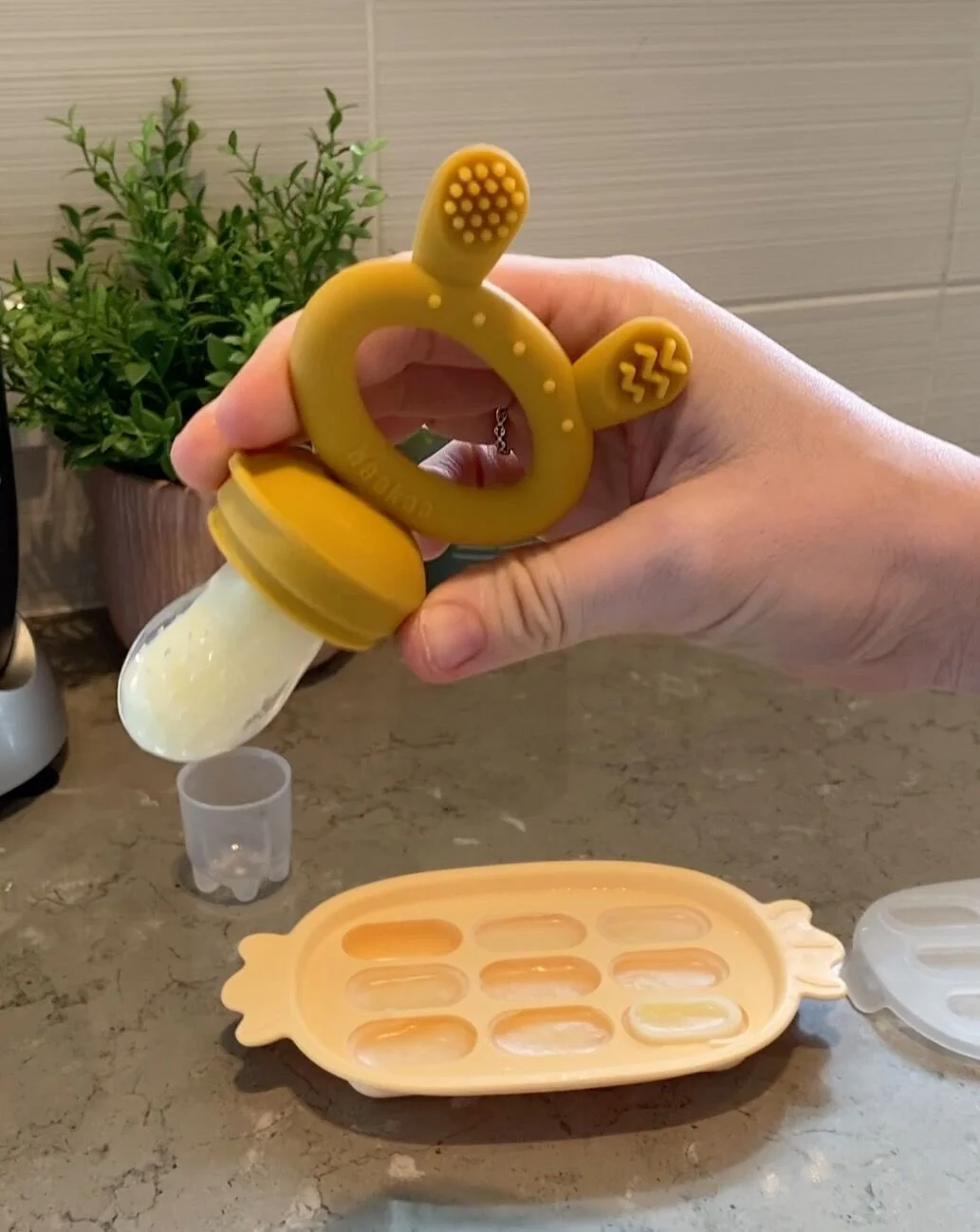Haakaa Silicone Nibble Tray - Image 4